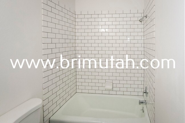 Building Photo - 3671 S 2245 E