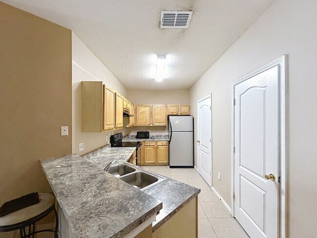 Building Photo - 10471 Villa View Cir