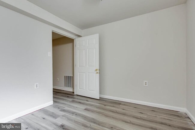 Building Photo - 8125 Gray Stone Ln
