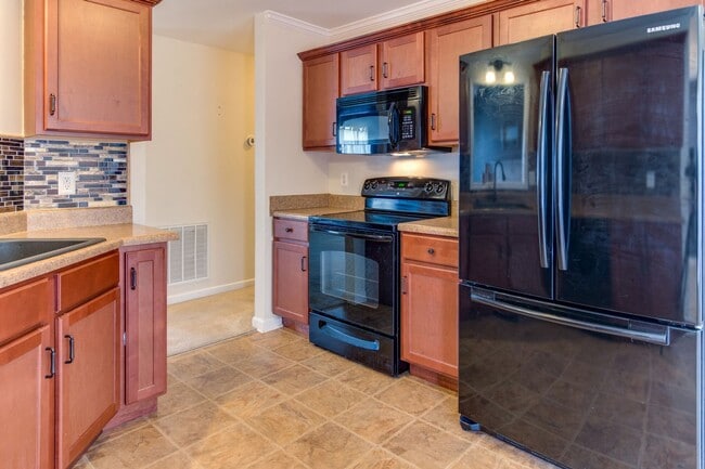 Building Photo - 2859 Teakwood Dr