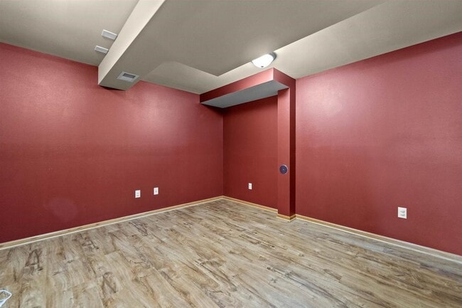 Building Photo - 260 N Mallard Dr