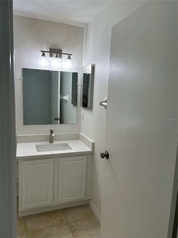Building Photo - 1515 Silktree Ct