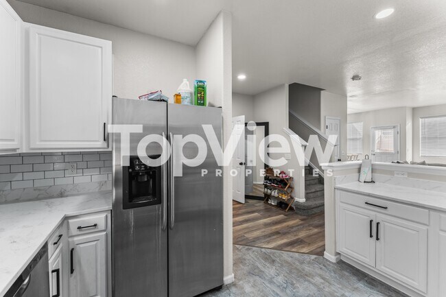 Building Photo - 2259 Falkirk Dr