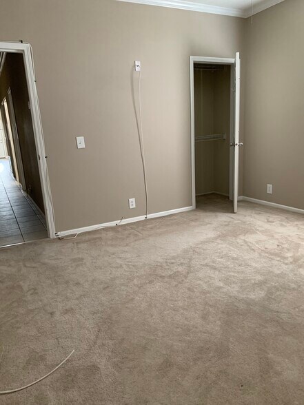master bedroom - 862 Florida Blvd