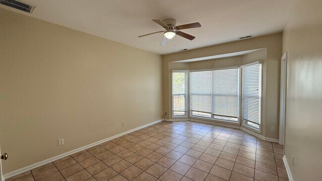 Building Photo - Lovely 3 bedroom, 2 bathroom ranch home in heart of Ballantyne