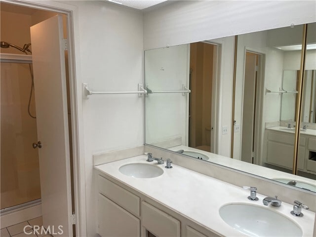 Building Photo - 19003 Canyon Cir Dr