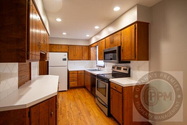 Building Photo - 12175 Pedersen Dr