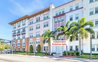 Building Photo - 533 NE 3rd Ave