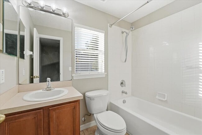 Building Photo - 182 Chippendale Terrace