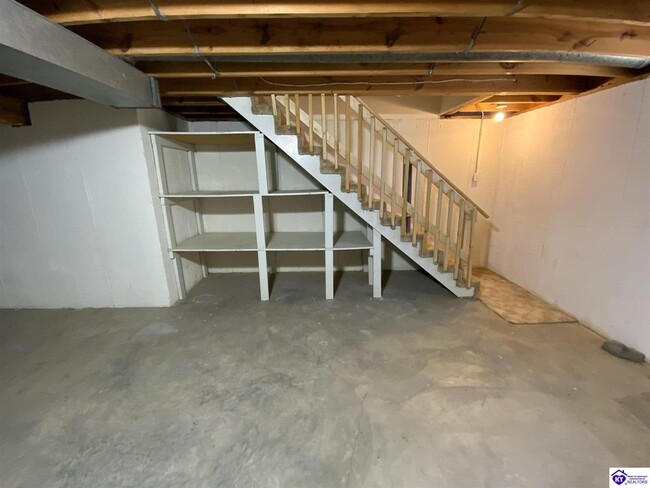 Building Photo - 408 W Crocus Dr