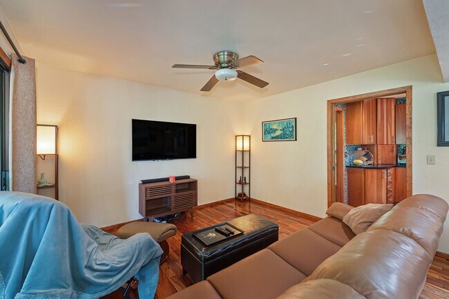 Building Photo - 16832 Alice Way
