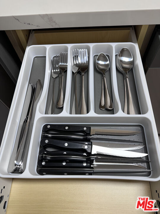 Building Photo - 2825 N Los Felices Rd