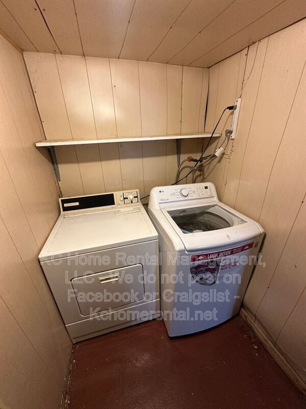 Building Photo - 5105 Walnut St