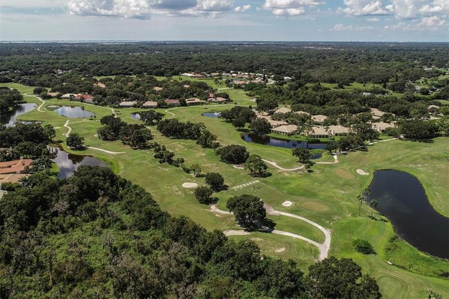 Building Photo - 5220 Willow Links