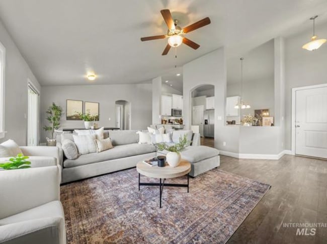Building Photo - Beautiful North Meridian Home with Upgrade...
