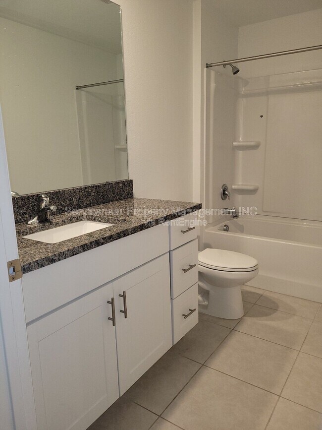 Building Photo - 2240 Gatsby Ln