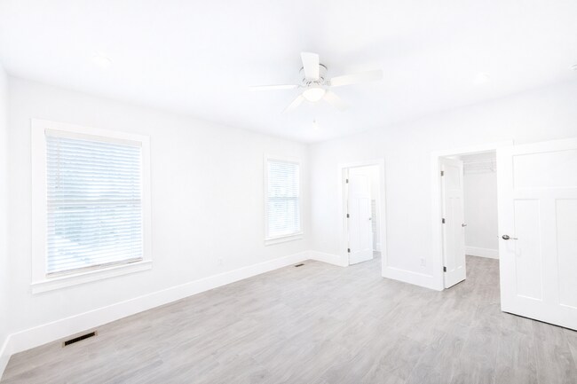 Building Photo - New Construction - North Asheville - Rental