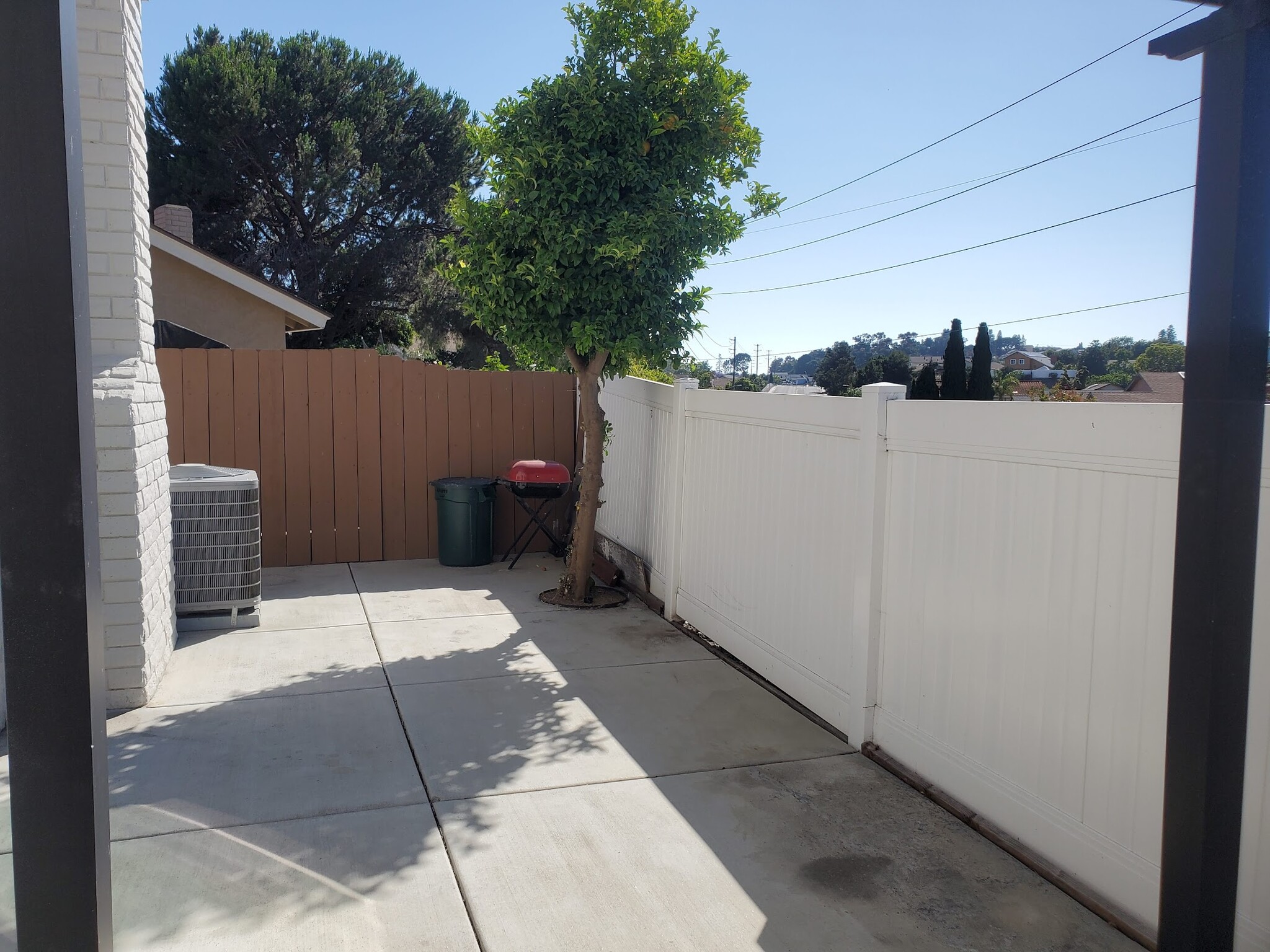 Building Photo - 2344 Hampstead Way