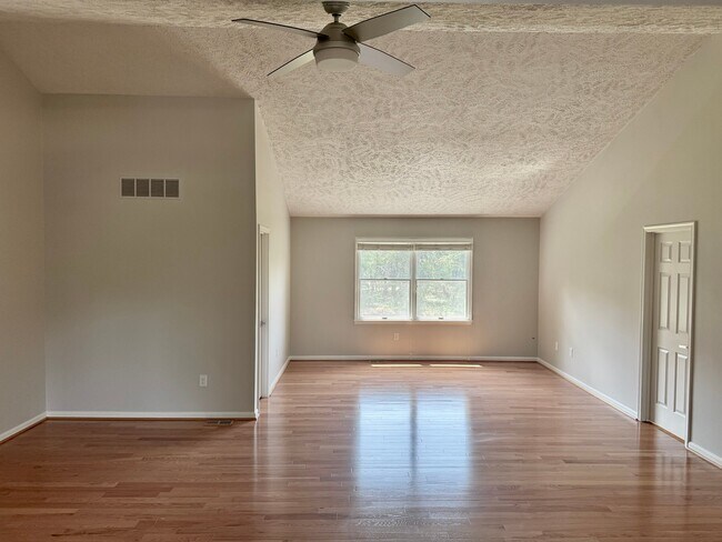 Building Photo - 7420 Merrimusic Cir