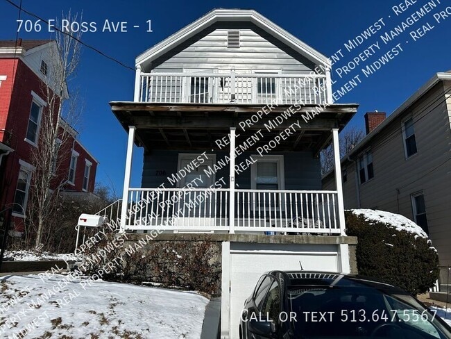 Building Photo - 706 E Ross Ave