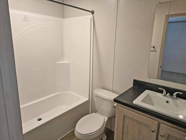 Building Photo - 613 Polk St