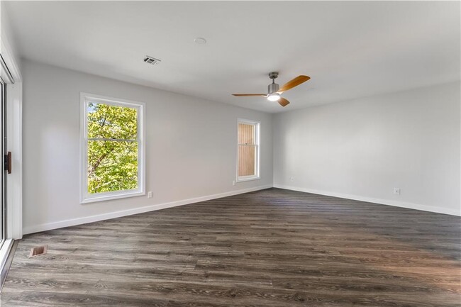 Building Photo - 21 Cora Cir