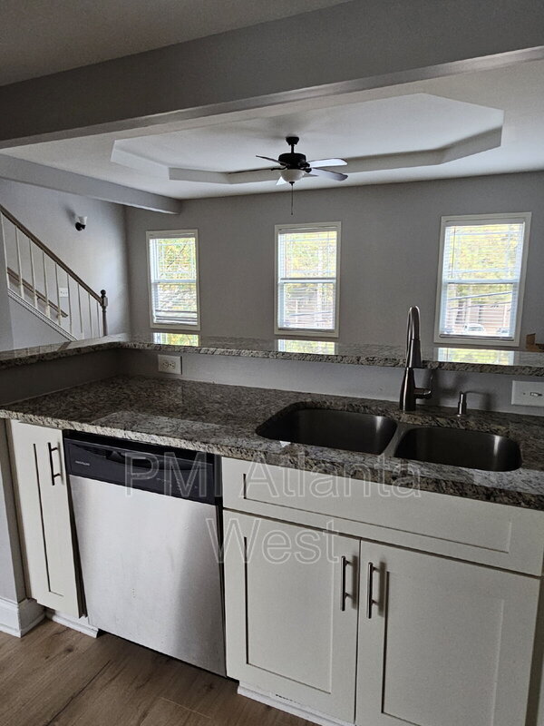 Building Photo - 701 McWilliams Rd SE