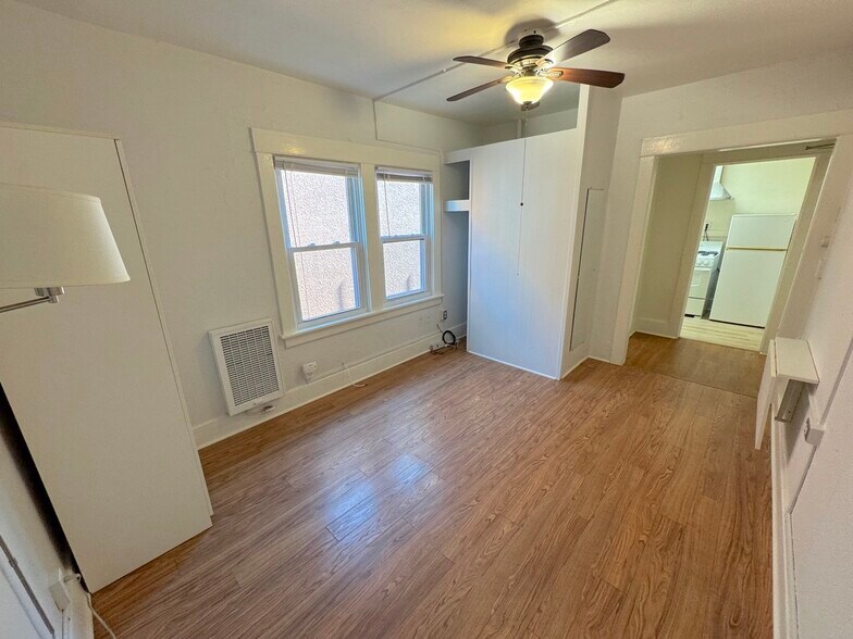 Building Photo - 40 Brooks Ave