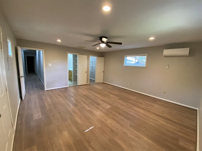 Building Photo - 19311 Spanish Needle Dr