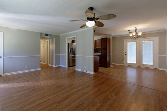 Building Photo - 148 Timberlake Dr
