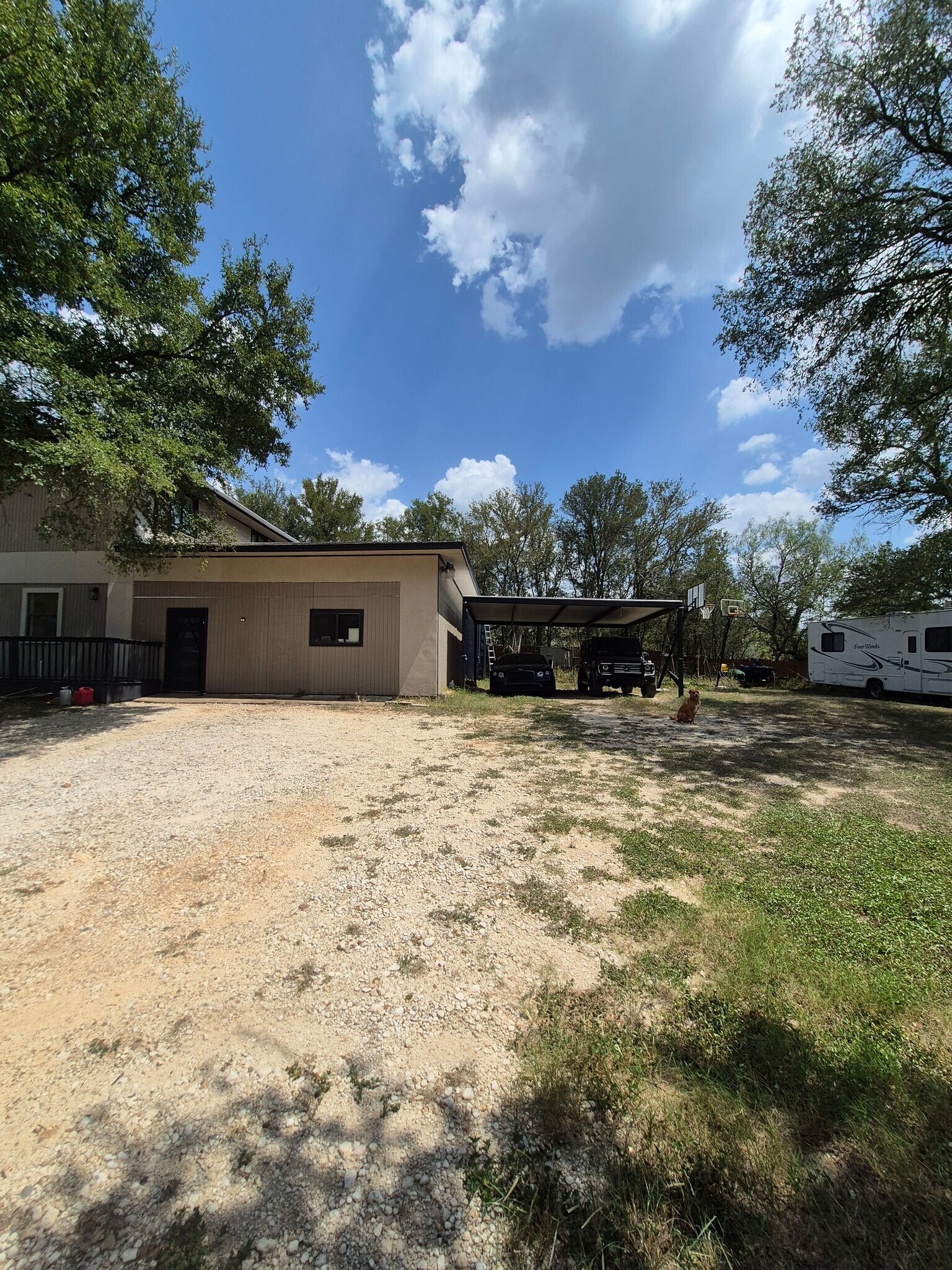 Building Photo - 126 Deer Run Dr