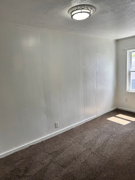 Building Photo - 211 Oxford St