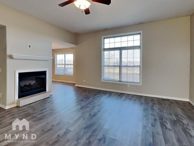 Building Photo - 5697 W Alexa Ln