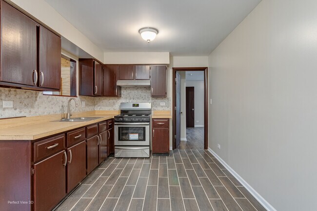 Building Photo - 2415 Lockner Blvd