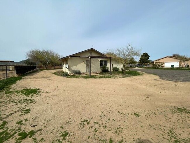 Building Photo - 36444 N 10th St