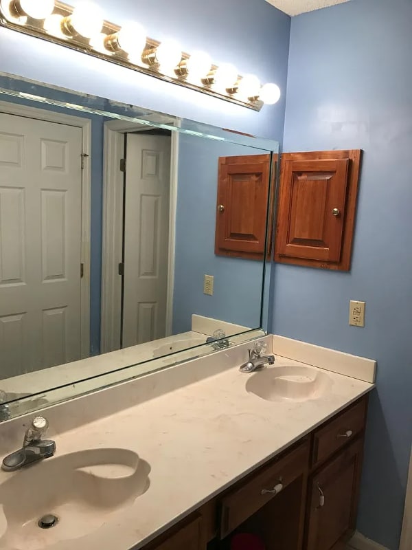 Building Photo - 4274 Hampton Dr