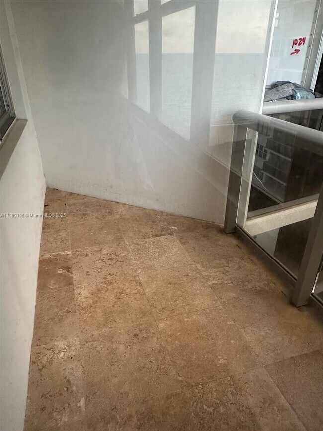 Building Photo - 6039 Collins Ave