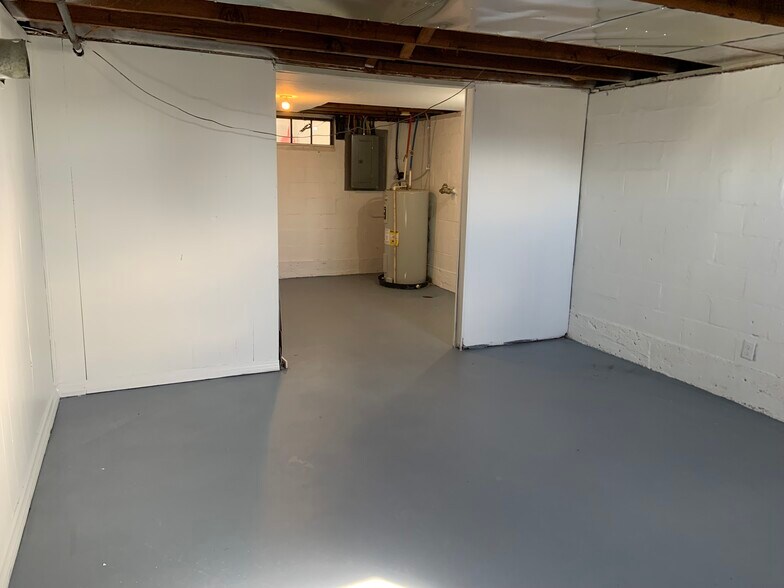 Building Photo - 343 E Lakewood Blvd