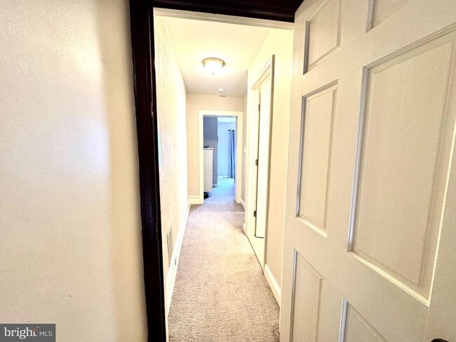 Building Photo - 425 Juniper St