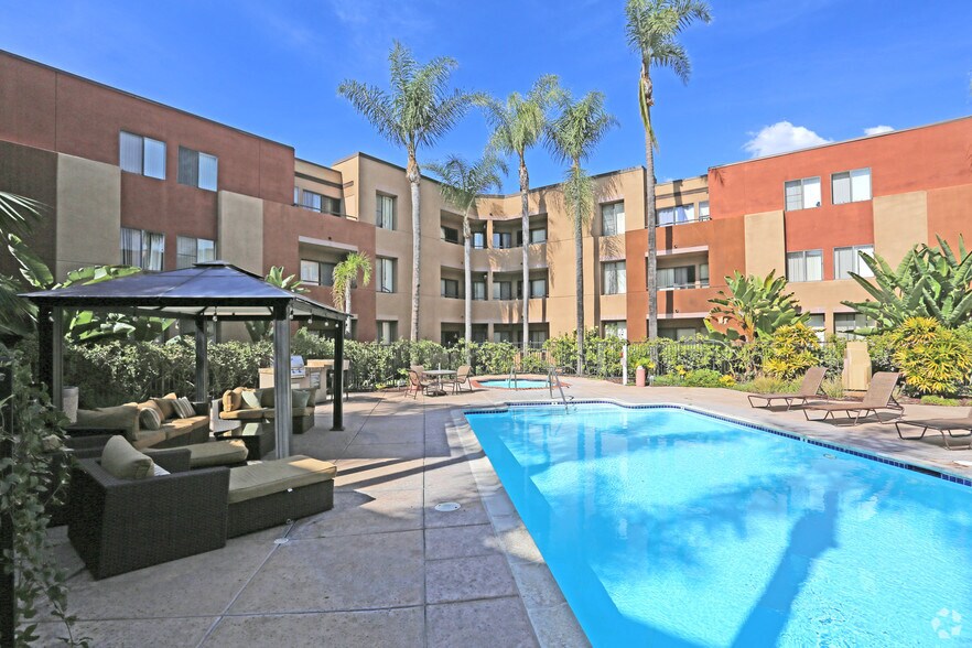 The Plaza Apartments "Call for Specials" 6150 El Cajon Blvd San Diego