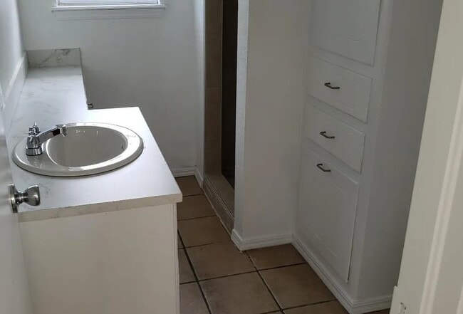 Primary Photo - 2638 SW 60th St