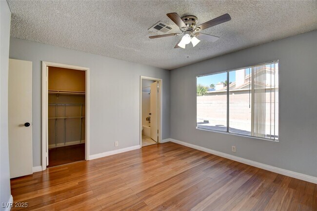 Building Photo - 7732 Parnell Ave