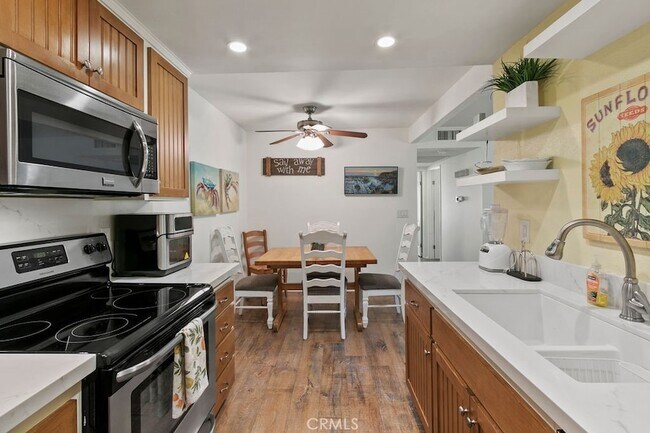 Building Photo - 33852 Del Obispo St