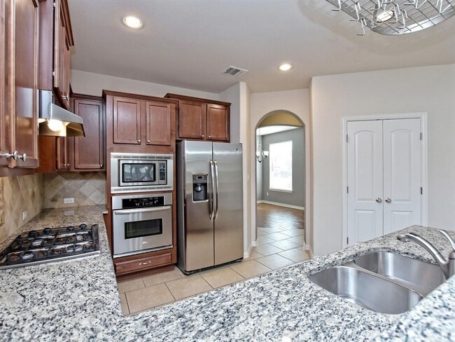 Building Photo - 12522 Enchanted Forest Dr