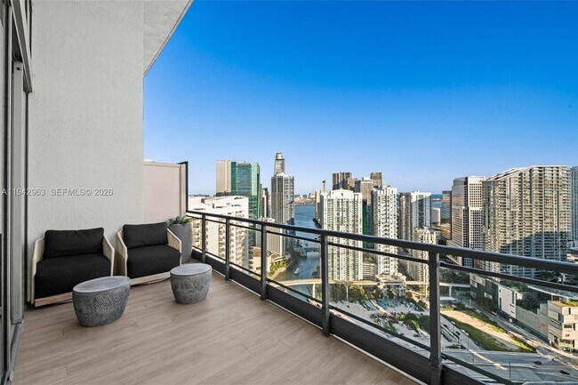 Building Photo - 90 SW 3rd St