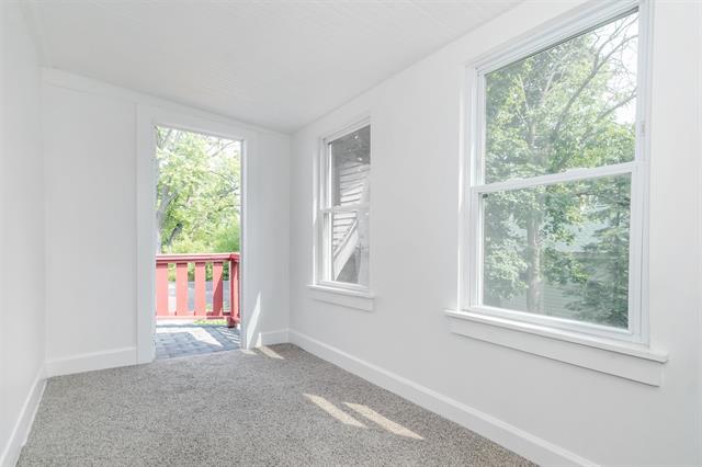 Building Photo - 615 Pine St