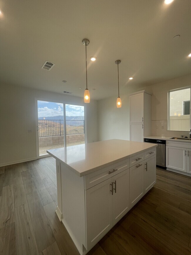 Building Photo - Helena Ridge