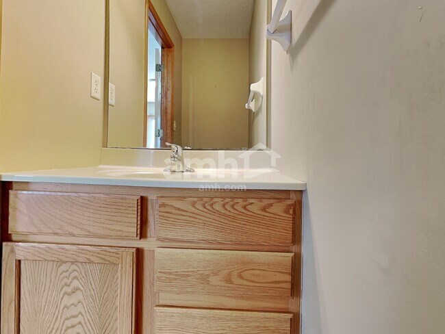 Building Photo - 55 Saddle Creek Ln