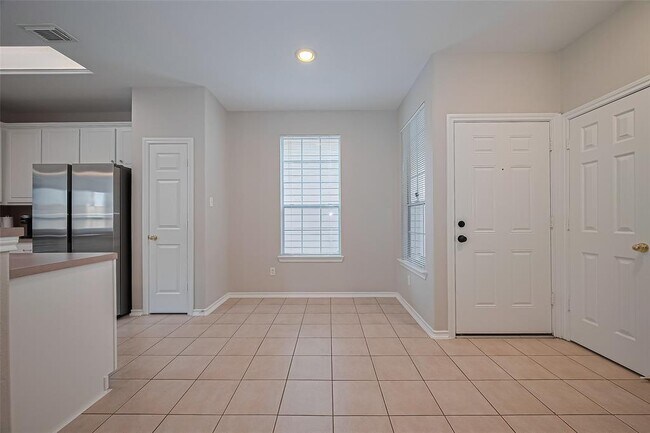 Building Photo - 16839 Carrollton Creek Ln