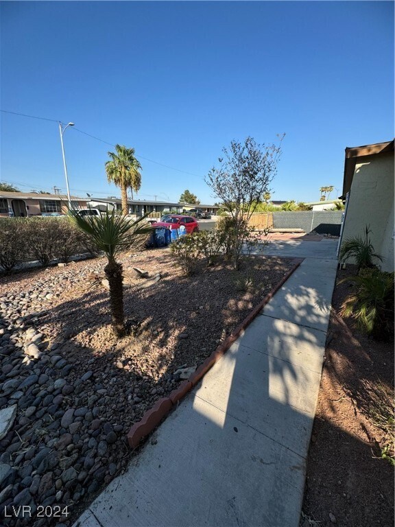 Building Photo - 5609 Gipsy Ave